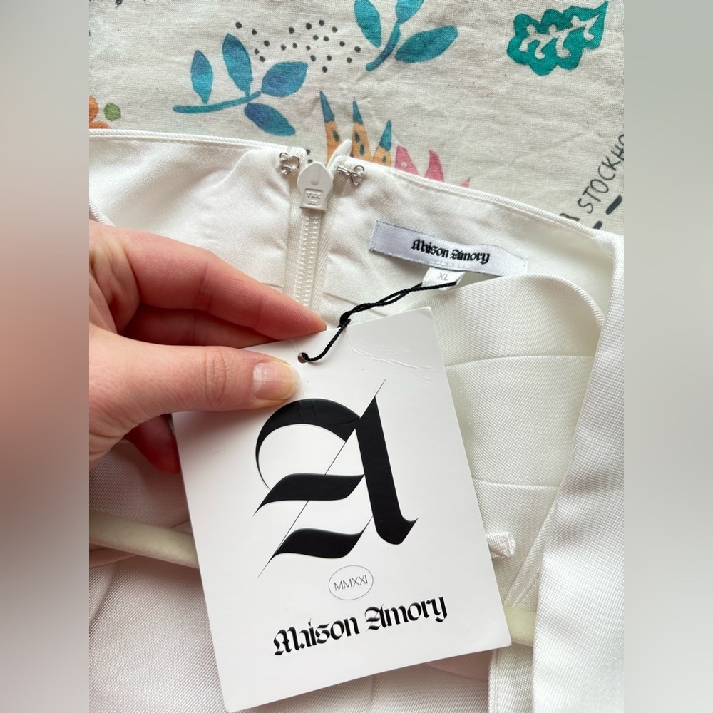 Nwt Maison Amory The Lovely White Pleated Mini Dress Size Xl — image 5 of 8